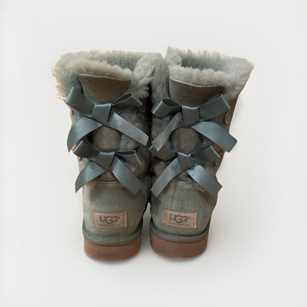 Womens Ugg Boots Sz 8 Bailey Bow Sage Light Green Suede Coquette Has Normal Wear - Picture 7 of 13